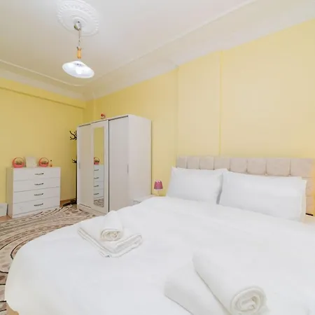 Fully Furnished Flat In Kepez דירה
